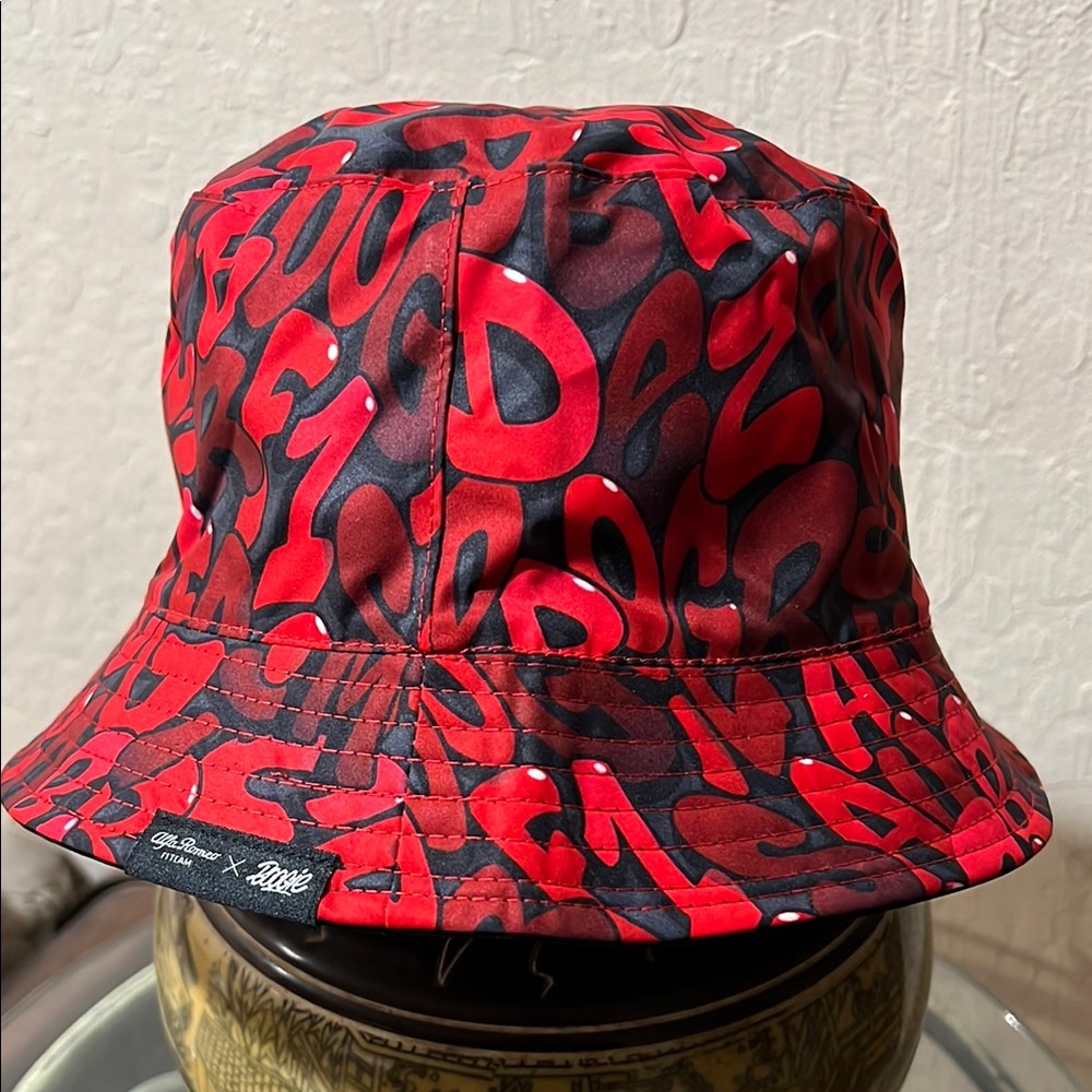 New Alfa Romeo Racing F1 Limited Edition Graffiti Reversible Bucket Hat X Boogie